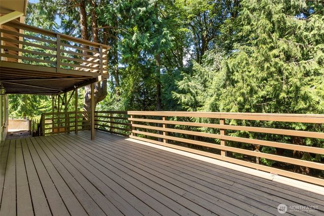 960 NE Melanie Court, Bremerton, WA 98311