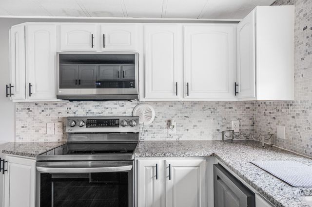 8301 SE Skylark Avenue, Hobe Sound, FL 33455