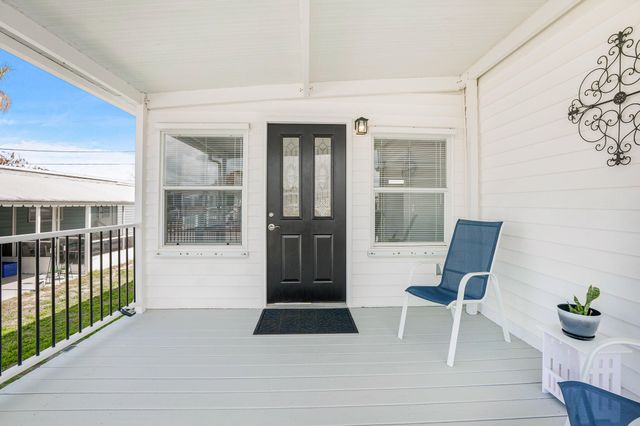 8301 SE Skylark Avenue, Hobe Sound, FL 33455