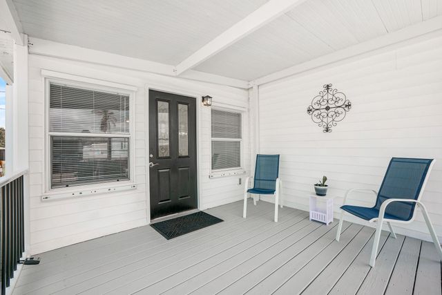 8301 SE Skylark Avenue, Hobe Sound, FL 33455