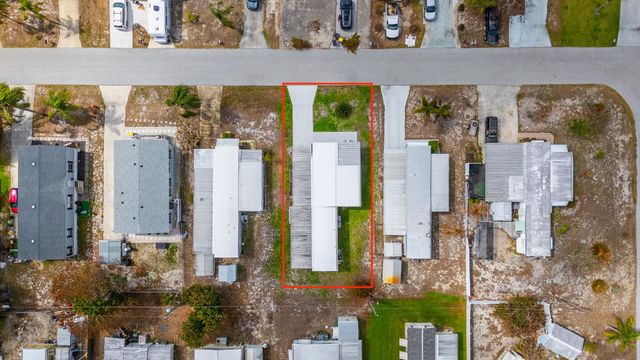 8301 SE Skylark Avenue, Hobe Sound, FL 33455