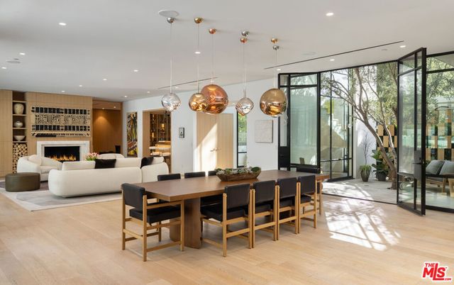 9509 Heather Road, Beverly Hills, CA 90210