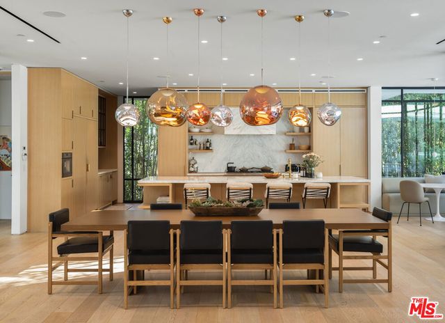 9509 Heather Road, Beverly Hills, CA 90210