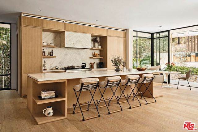 9509 Heather Road, Beverly Hills, CA 90210