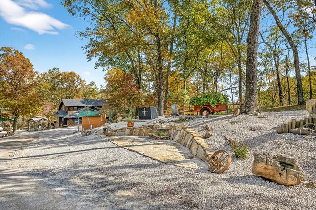 3378 Warner Road, Crane, MO 65633