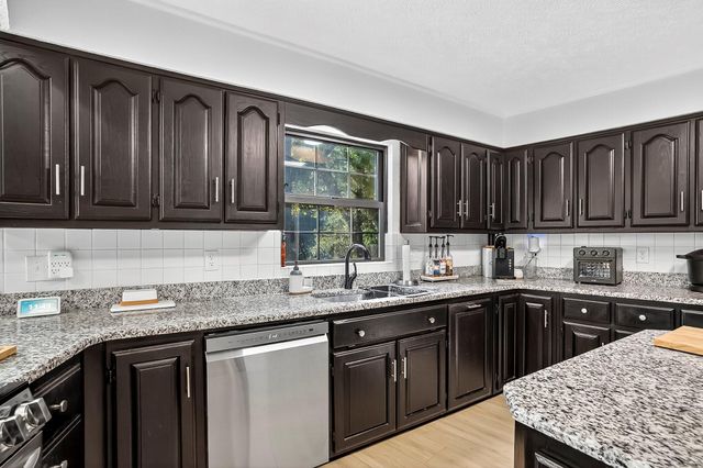 3378 Warner Road, Crane, MO 65633