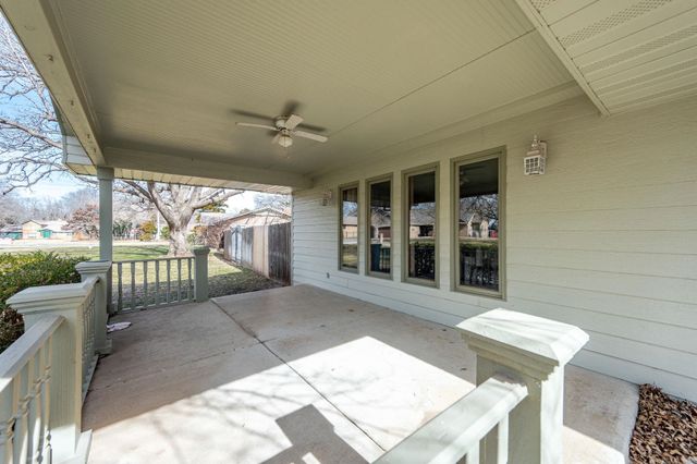 310 S Herschel Ave, Wichita, KS 67209