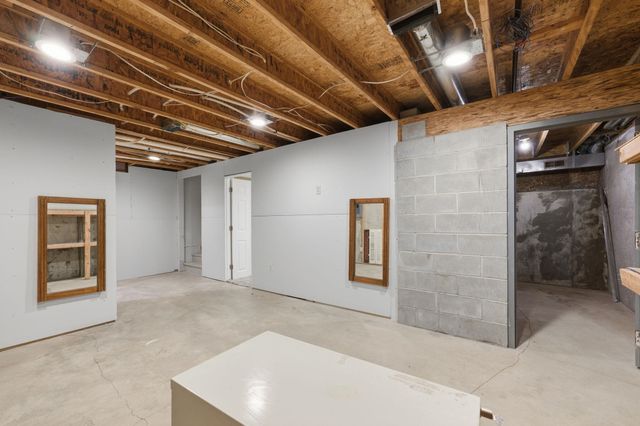 310 S Herschel Ave, Wichita, KS 67209