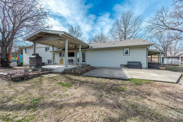 310 S Herschel Ave, Wichita, KS 67209