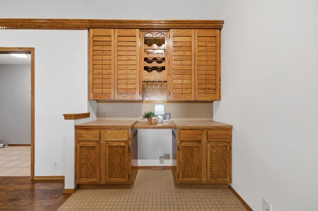 310 S Herschel Ave, Wichita, KS 67209