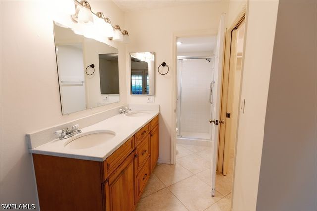 1015 Mainsail DR 103, Naples, FL 34114