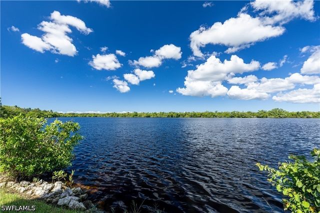 1015 Mainsail DR 103, Naples, FL 34114