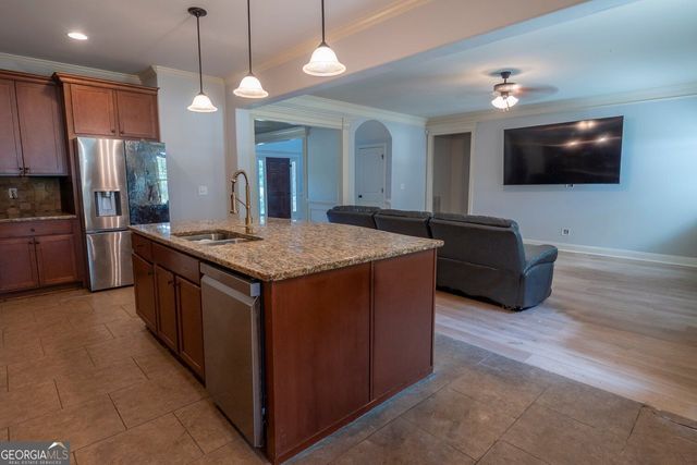 155 Chantilly Lane, Fayetteville, GA 30215