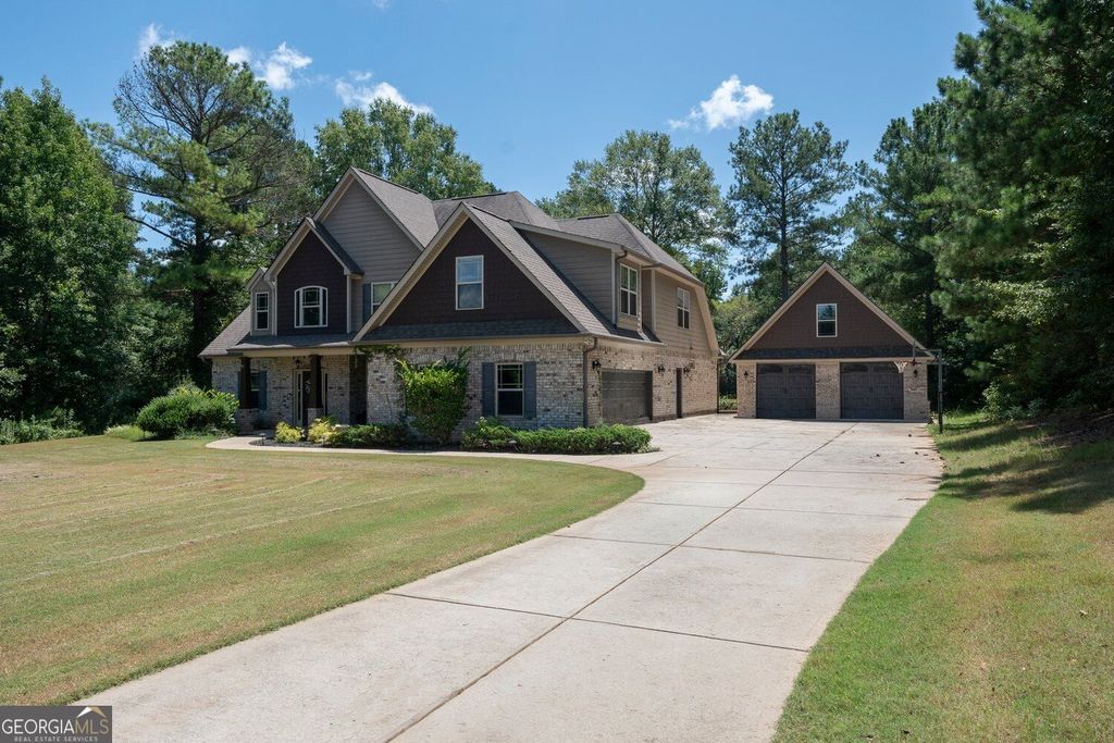 155 Chantilly Lane, Fayetteville, GA 30215