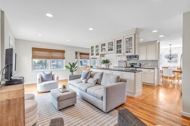 15 Brookside Lane, Harrison, NY 10528