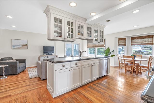 15 Brookside Lane, Harrison, NY 10528