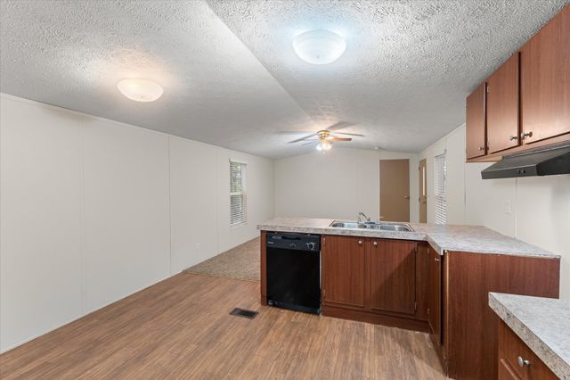 210 Ben Lacy Drive, Gun Barrel City, TX 75156