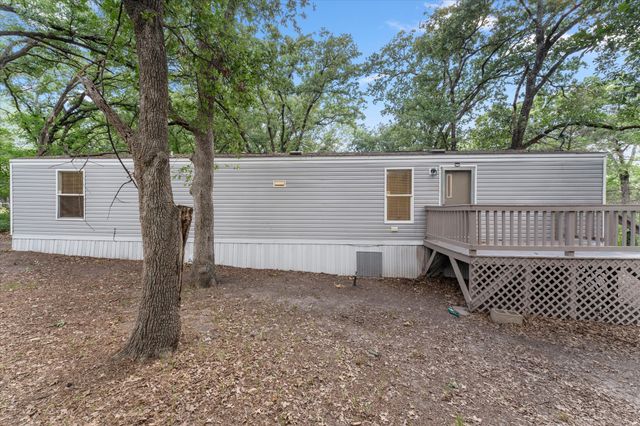 210 Ben Lacy Drive, Gun Barrel City, TX 75156