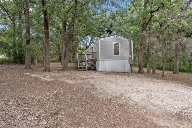 210 Ben Lacy Drive, Gun Barrel City, TX 75156
