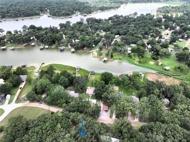 210 Ben Lacy Drive, Gun Barrel City, TX 75156