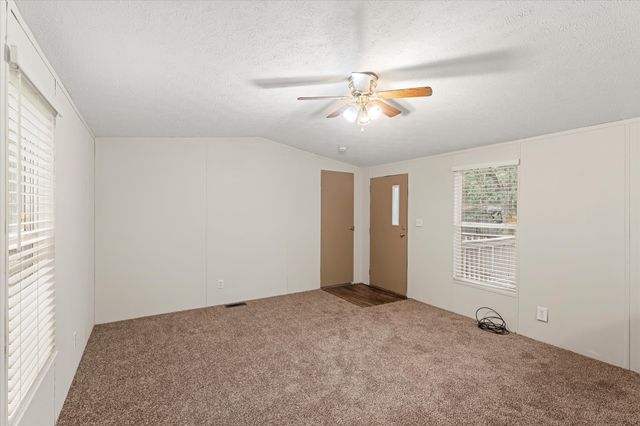 210 Ben Lacy Drive, Gun Barrel City, TX 75156