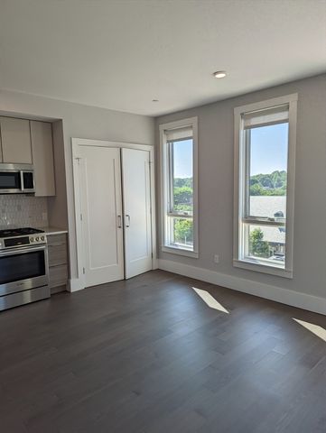 3193 Washington St. 407, Boston, MA 02130