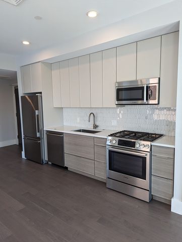 3193 Washington St. 407, Boston, MA 02130