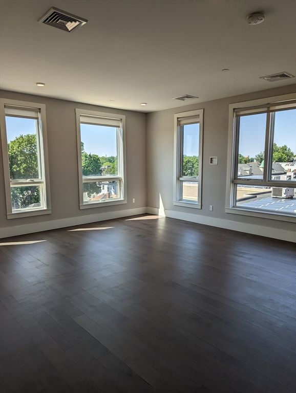 3193 Washington St. 407, Boston, MA 02130