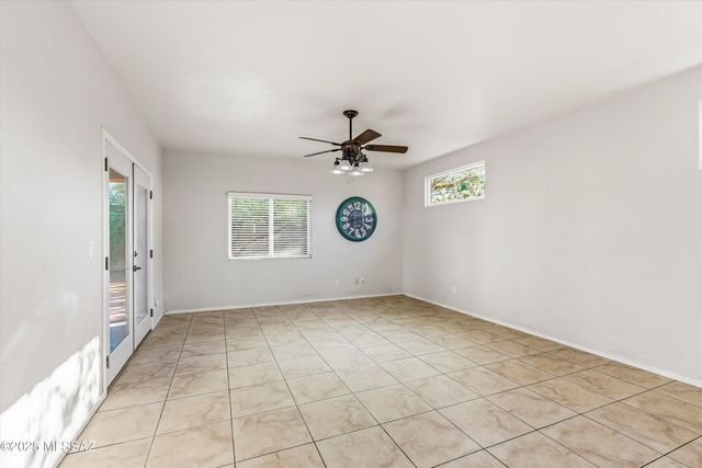 3819 N Look Backridge Place, Tucson, AZ 85719