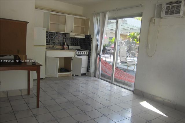 2019 Fletcher St 1-6, Hollywood, FL 33020