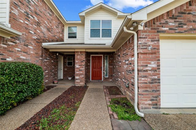 2316 Kingsway Drive, Arlington, TX 76012