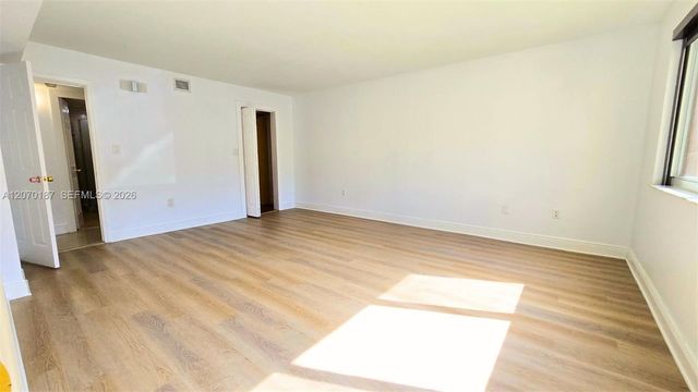 6990 NW 186th Street 4-111, Hialeah, FL 33015