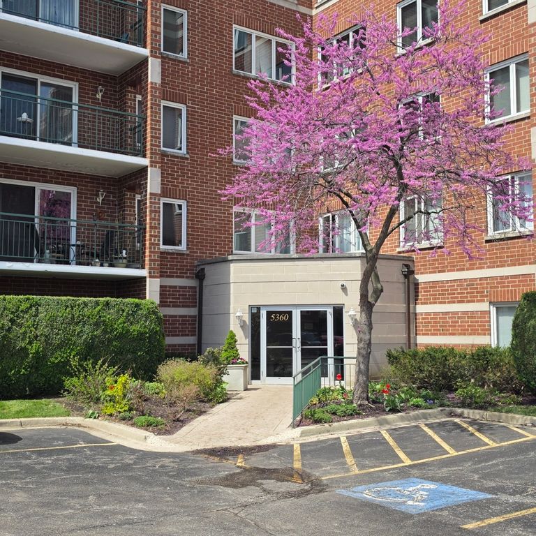 5360 N Lowell Avenue 510, Chicago, IL 60630