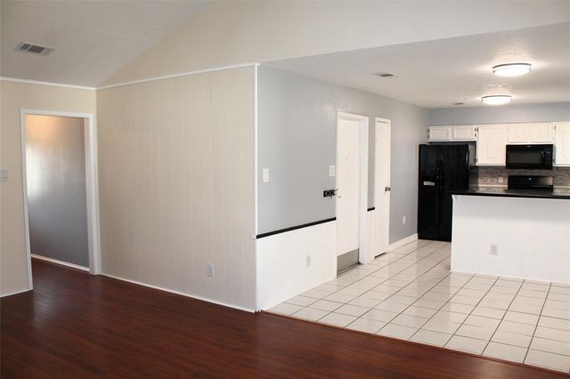 1217 Brookhollow Drive, Deer Park, TX 77536