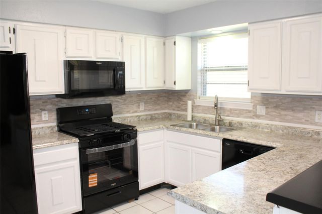 1217 Brookhollow Drive, Deer Park, TX 77536