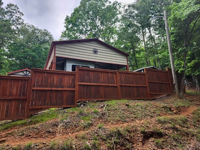 529 10th Street, Ellijay, GA 30540