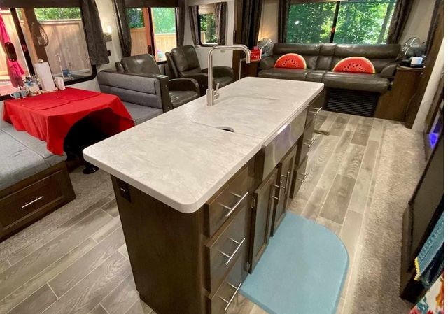 529 10th Street, Ellijay, GA 30540