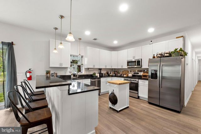 413 S GREEN STREET, Tuckerton, NJ 08087