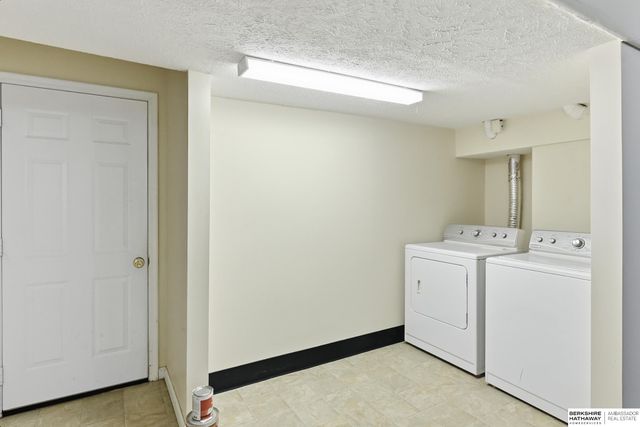 10804 Borman Avenue, Omaha, NE 68137