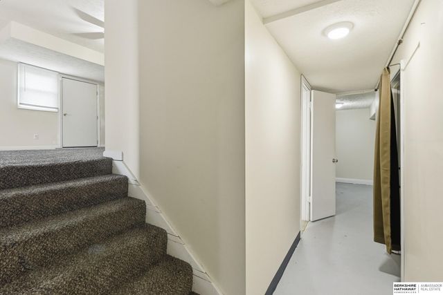 10804 Borman Avenue, Omaha, NE 68137