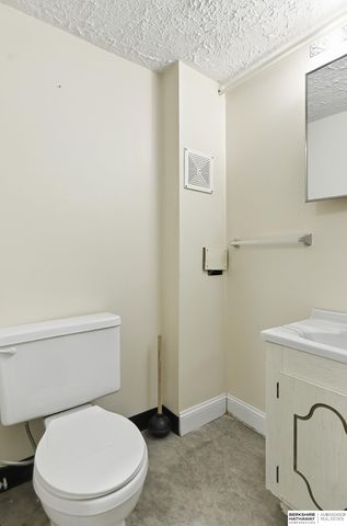 10804 Borman Avenue, Omaha, NE 68137