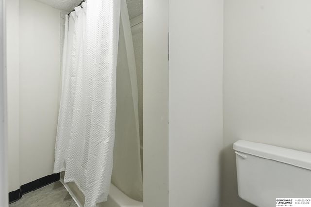 10804 Borman Avenue, Omaha, NE 68137