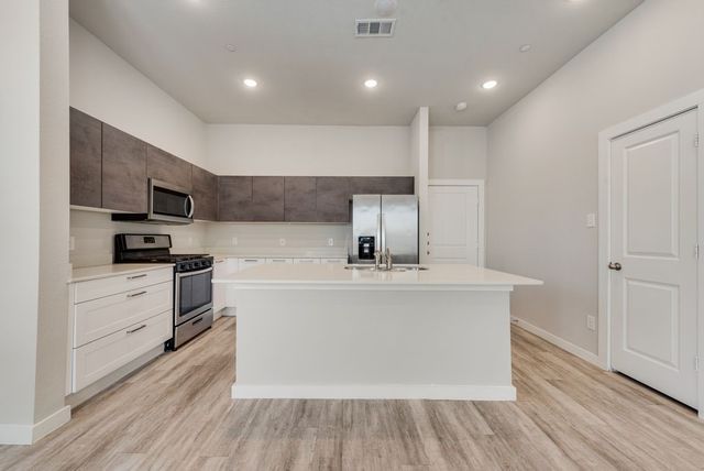 1340 Pebblebrook Drive, Mckinney, TX 75071