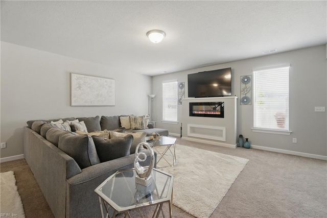 632 Shasta DR, Chesapeake, VA 23320