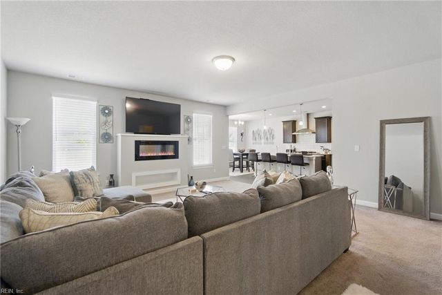 632 Shasta DR, Chesapeake, VA 23320