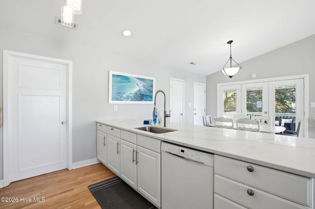 625 S Fourth Avenue, Kure Beach, NC 28449