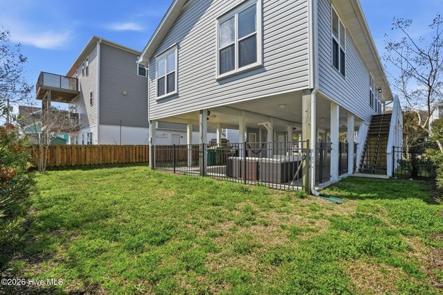 625 S Fourth Avenue, Kure Beach, NC 28449