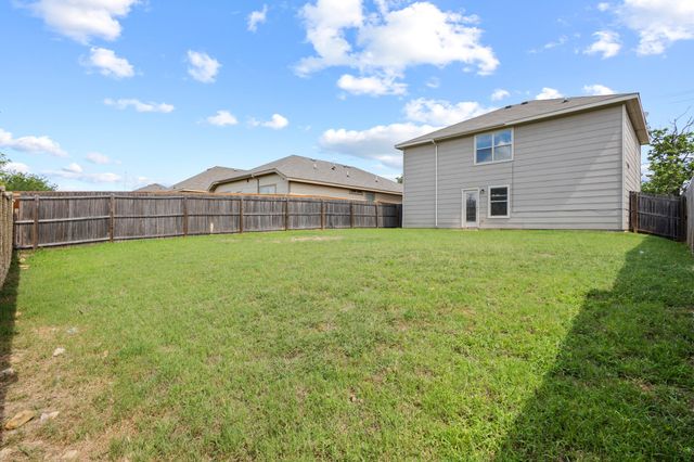 1332 Glen Garden Drive, Fort Worth, TX 76104