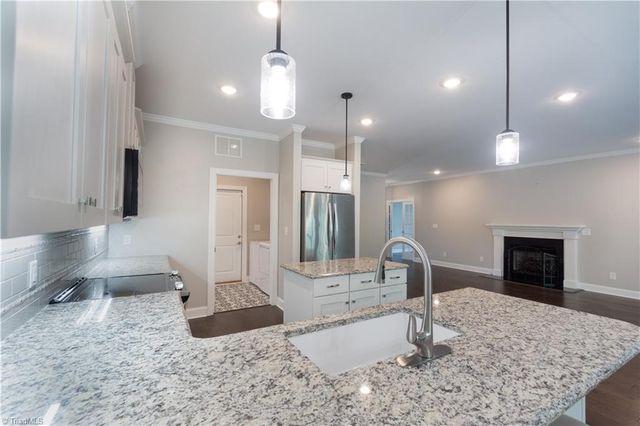 120 Park Place, King, NC 27021