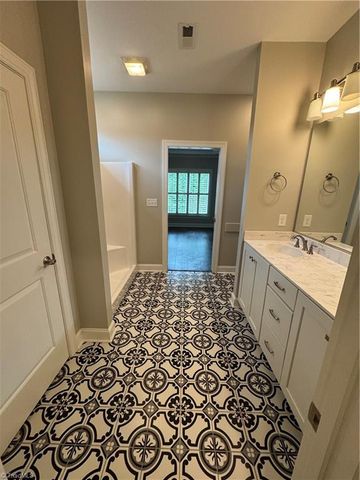 120 Park Place, King, NC 27021
